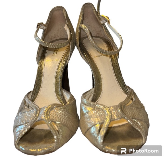 Fendi metallic gold heels with ankle strap size 38/ US 8 - Picture 2 of 8